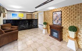 Days Inn By Wyndham Tupelo